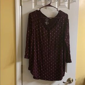 Maroon Peekaboo collar shirt